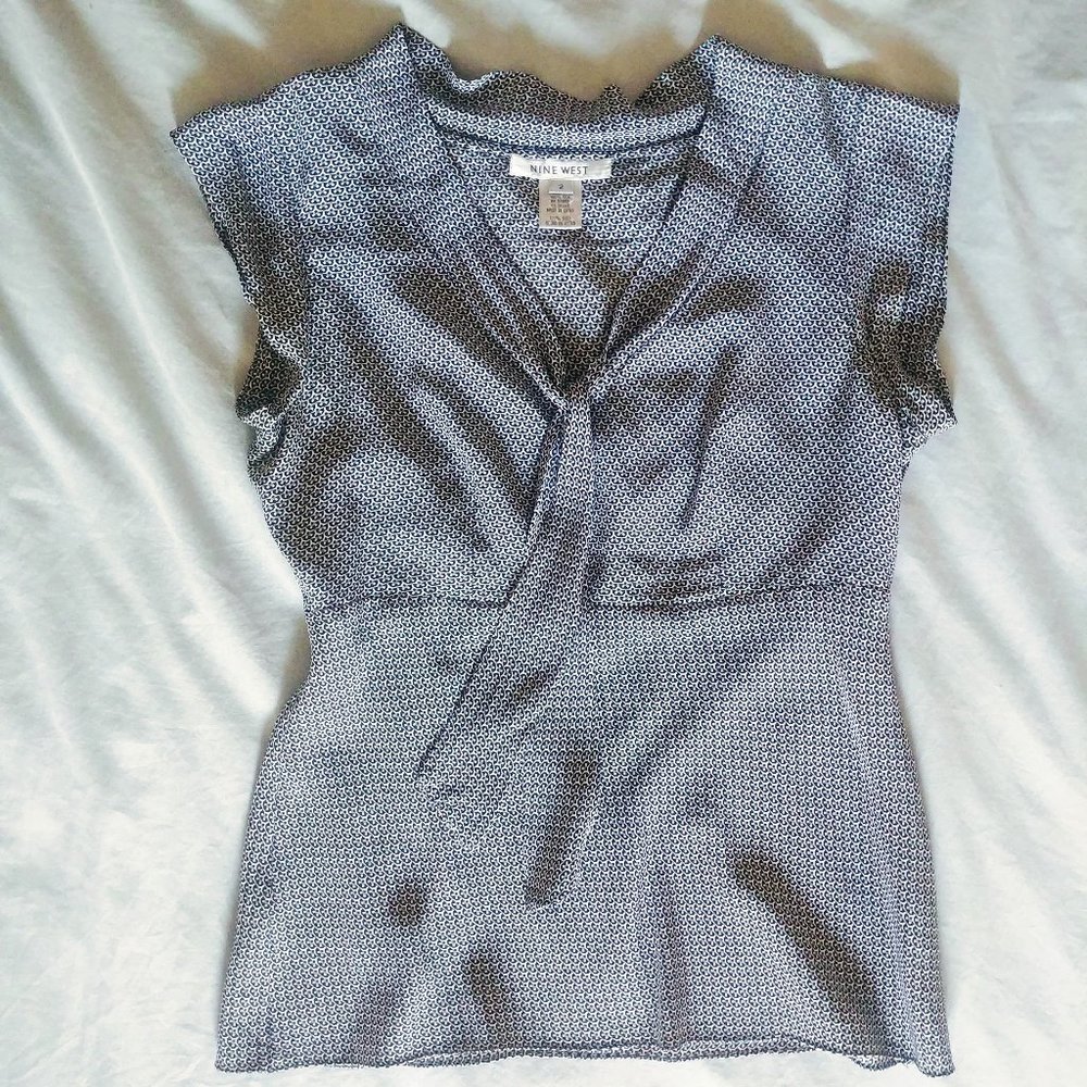 Nine West Geometric Print Silk Blouse Top size 2